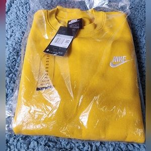 NWT Nike Crew Sweatshirt Golden Yellow mens xs womens small